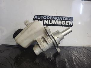 Used Master cylinder Toyota Aygo (B10) 1.0 12V VVT-i Price on request offered by Autodemontage Nijmegen