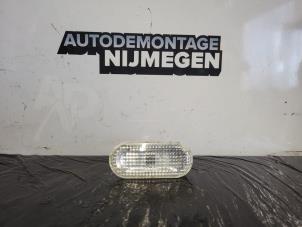 Używane Lampa Volkswagen Touareg (7LA/7L6) 3.2 V6 24V Cena na żądanie oferowane przez Autodemontage Nijmegen