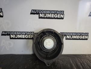Used Speaker Renault Kangoo/Grand Kangoo (KW) 1.5 Blue dCi 95 Price on request offered by Autodemontage Nijmegen