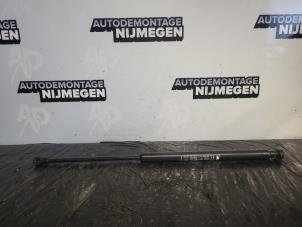 Usados Amortiguador de gas derecha detrás Fiat 500 (312) 1.2 69 Precio de solicitud ofrecido por Autodemontage Nijmegen