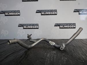 Used Water pipe Renault Kangoo/Grand Kangoo (KW) 1.5 Blue dCi 95 Price on request offered by Autodemontage Nijmegen