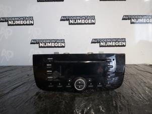 Używane Radio Fiat Punto Evo (199) 1.3 JTD Multijet 85 16V Cena na żądanie oferowane przez Autodemontage Nijmegen