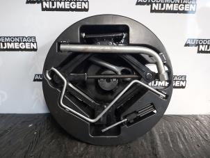 Used Jack set Fiat 500 (312) 1.2 69 Price on request offered by Autodemontage Nijmegen
