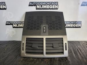 Usagé Grille aération tableau de bord Peugeot 407 SW (6E) 1.8 16V Prix sur demande proposé par Autodemontage Nijmegen