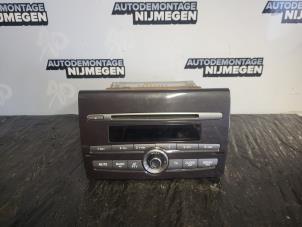 Used Radio Fiat Bravo (198A) 1.6 JTD Multijet 105 Price on request offered by Autodemontage Nijmegen