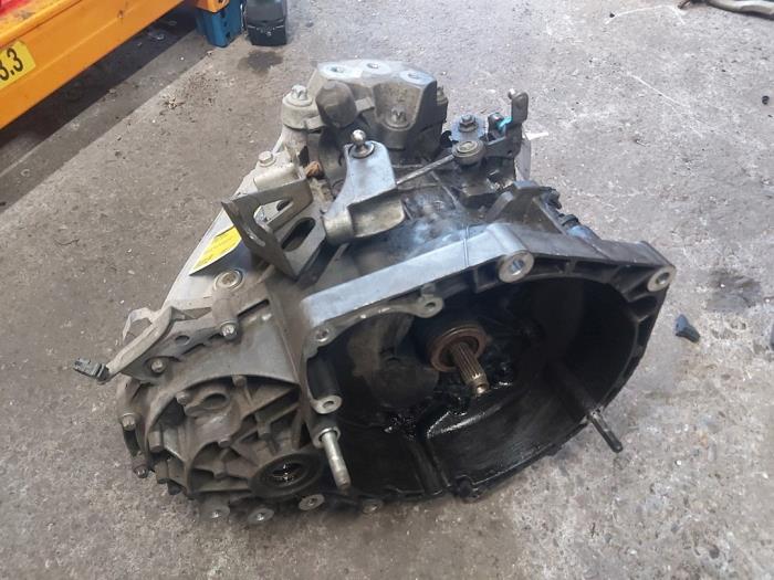 Gearbox Fiat Bravo 1.6 JTD Multijet 105 C63563504 198A3000 C635