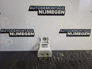 Usagé Charnière porte avant droite Mercedes Citan (415.6) 1.5 109 CDI Prix sur demande proposé par Autodemontage Nijmegen