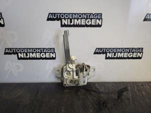 Usagé Mécanique de verrouillage capot Mercedes Citan (415.6) 1.5 109 CDI Prix sur demande proposé par Autodemontage Nijmegen