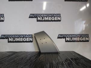 Używane Uchwyt drzwi prawych przednich wersja 4-drzwiowa Toyota Aygo (B10) 1.4 HDI Cena na żądanie oferowane przez Autodemontage Nijmegen