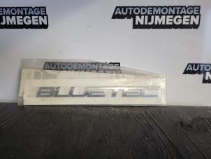 Nowe Emblemat Mercedes Sprinter 3t (906.71) Cena na żądanie oferowane przez Autodemontage Nijmegen