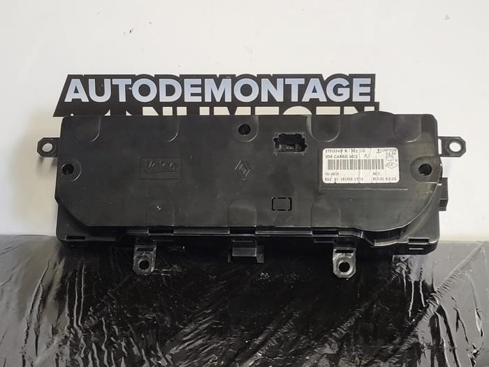 Air conditioning control panel from a Renault Clio IV (5R) 0.9 Energy TCE 90 12V 2015