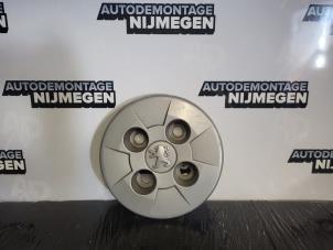 Used Hub cap Peugeot Bipper (AA) 1.3 HDI Price on request offered by Autodemontage Nijmegen