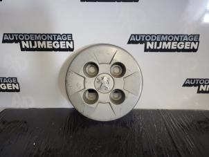 Used Hub cap Peugeot Bipper (AA) 1.3 HDI Price on request offered by Autodemontage Nijmegen