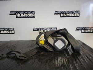 Used Front seatbelt, left Volkswagen Golf Plus (5M1/1KP) 1.6 FSI 16V Price on request offered by Autodemontage Nijmegen