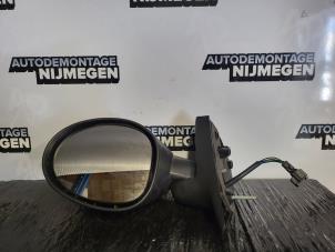 Gebrauchte Außenspiegel rechts Renault Twingo (C06) 1.2 Preis auf Anfrage angeboten von Autodemontage Nijmegen