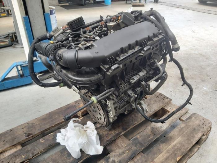 Engine Peugeot 208 I 1.2 12V E-THP PureTech 110 - EB2DT EB2DT