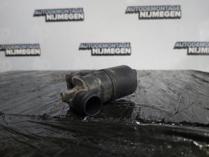 Usados Bomba de limpiaparabrisas detrás Peugeot 107 1.0 12V Precio de solicitud ofrecido por Autodemontage Nijmegen
