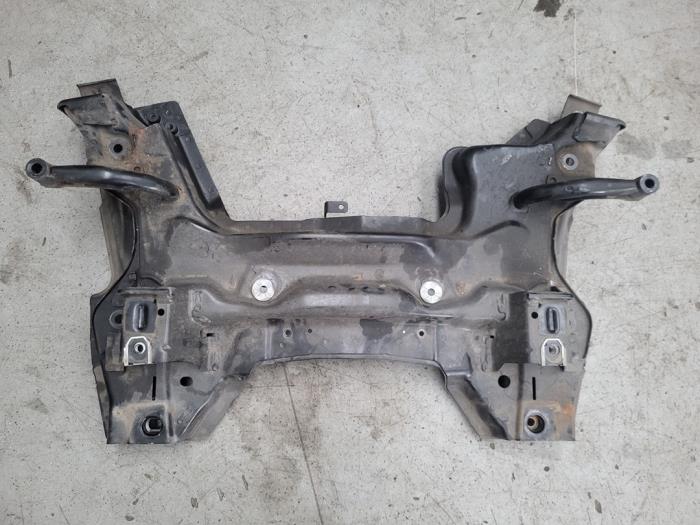 Gebrauchte Unterrahmen Peugeot 208 I (CA/CC/CK/CL) 1.2 12V e-THP PureTech 110 Preis auf Anfrage angeboten von Autodemontage Nijmegen