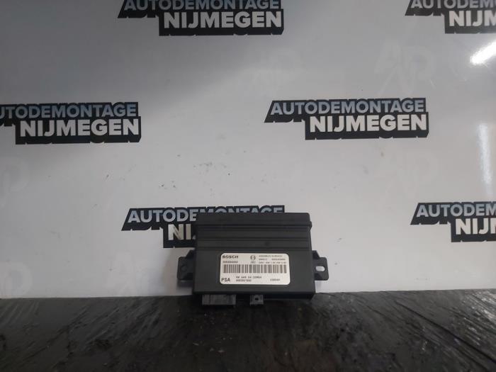 Begagnade PDC-modul Peugeot 308 (4A/C) 1.6 VTI 16V Pris på förfrågan erbjuds av Autodemontage Nijmegen