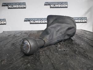 Used Gear stick knob Peugeot 207 CC (WB) 1.6 16V Price on request offered by Autodemontage Nijmegen