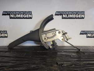 Używane Mechanizm hamulca recznego Seat Ibiza IV SC (6J1) 1.6 16V Cena na żądanie oferowane przez Autodemontage Nijmegen