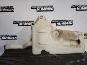 Used Front windscreen washer reservoir Citroen Nemo (AA) 1.3 HDi 75 Price on request offered by Autodemontage Nijmegen