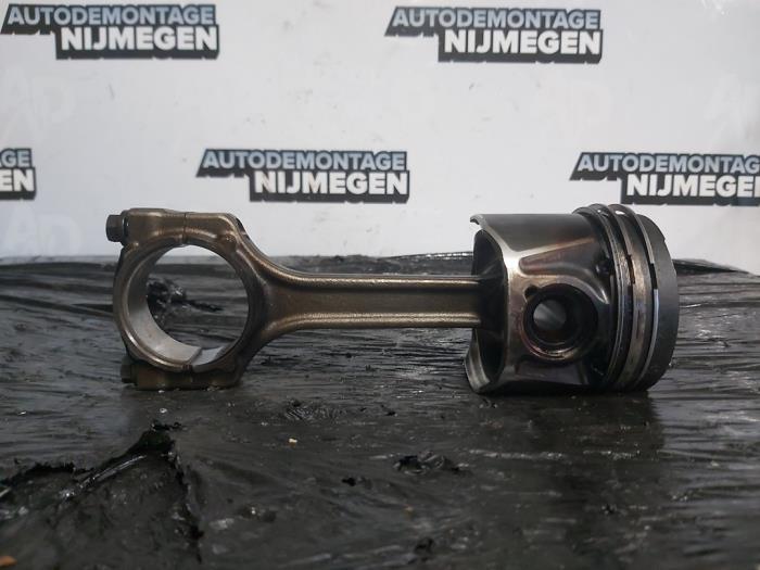 Używane Tlok Citroen Nemo (AA) 1.3 HDi 75 Cena na żądanie oferowane przez Autodemontage Nijmegen