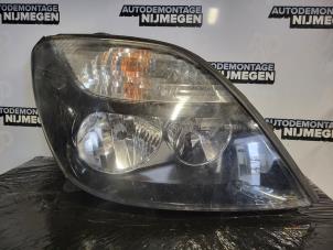 Usagé Phare droit Renault Scénic I (JA) 1.6 16V Prix sur demande proposé par Autodemontage Nijmegen