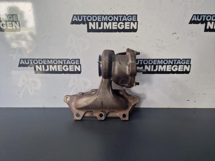 Used Turbo Renault Clio IV (5R) 0.9 Energy TCE 90 12V Price on request offered by Autodemontage Nijmegen