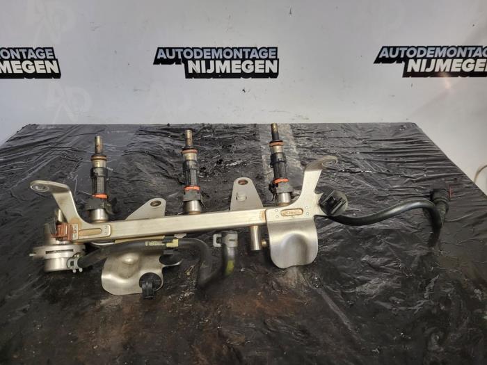 Usagé Système d'injection Renault Clio IV (5R) 0.9 Energy TCE 90 12V Prix sur demande proposé par Autodemontage Nijmegen