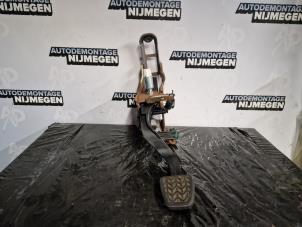 Used Clutch pedal Toyota Yaris III (P13) 1.33 16V Dual VVT-I Price on request offered by Autodemontage Nijmegen