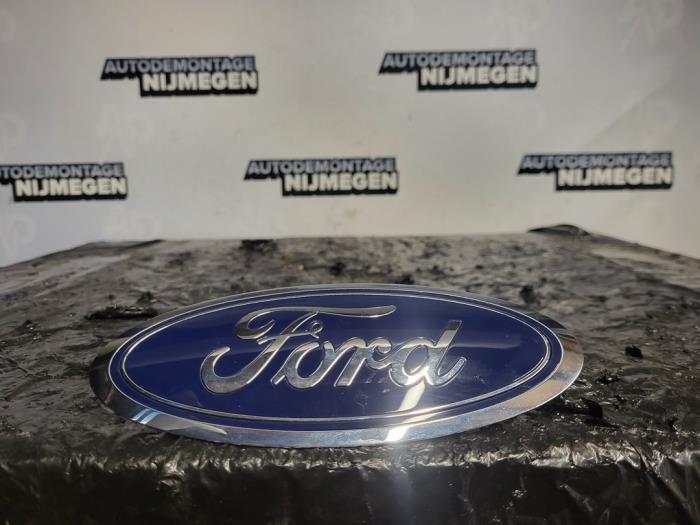 Używane Emblemat Ford Focus 3 1.0 Ti-VCT EcoBoost 12V 140 Cena na żądanie oferowane przez Autodemontage Nijmegen
