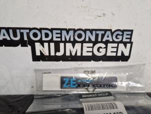 New Emblem Renault Zoé (AG) R110 Price on request offered by Autodemontage Nijmegen