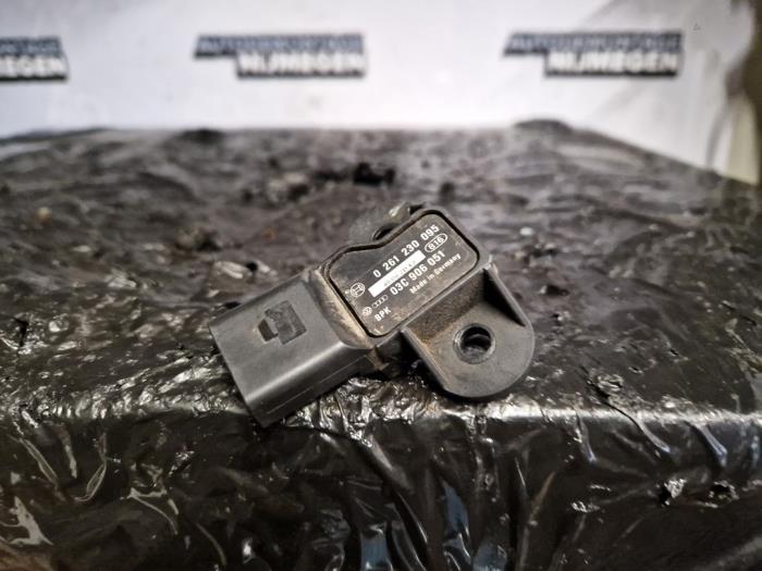 Begagnade MAP-sensor (insugsrör) Volkswagen Golf Plus (5M1/1KP) 1.6 FSI 16V Pris på förfrågan erbjuds av Autodemontage Nijmegen