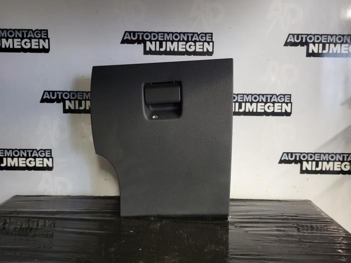 Używane Schowek Peugeot 508 SW (8E/8U) 1.6 THP 16V Cena na żądanie oferowane przez Autodemontage Nijmegen