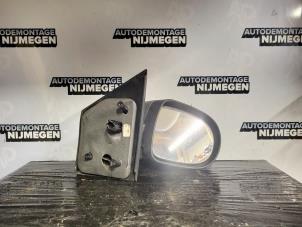 Gebrauchte Außenspiegel rechts Renault Twingo II (CN) 1.5 dCi 90 FAP Preis auf Anfrage angeboten von Autodemontage Nijmegen