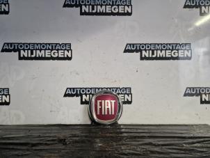 Gebrauchte Emblem Fiat Grande Punto (199) 1.4 Preis auf Anfrage angeboten von Autodemontage Nijmegen