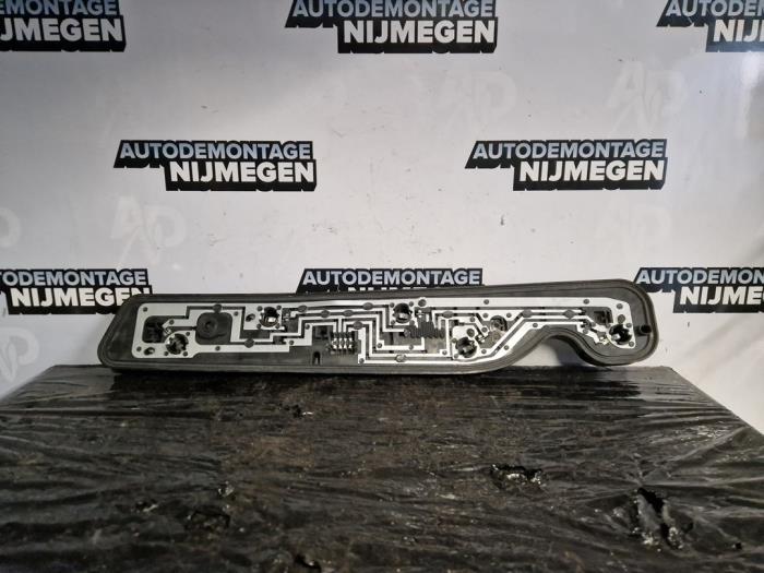 Leiterplatte Rücklicht links van een Mercedes-Benz Sprinter 4t (907.6/910.6) 411 CDI 2.1 D FWD 2019