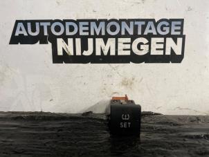 Used Pressure switch Volkswagen Polo V (6R) 1.6 TDI 16V 90 Price on request offered by Autodemontage Nijmegen