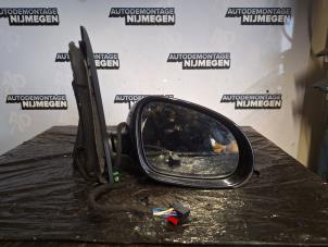 Used Wing mirror, right Volkswagen Golf V (1K1) 1.4 16V Price on request offered by Autodemontage Nijmegen