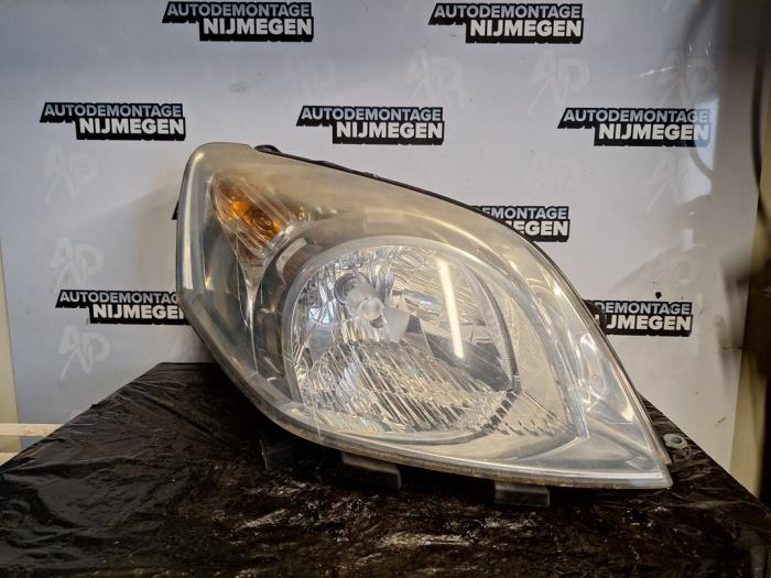 Headlight, right from a Citroën Nemo (AA) 1.3 HDi 75 2014