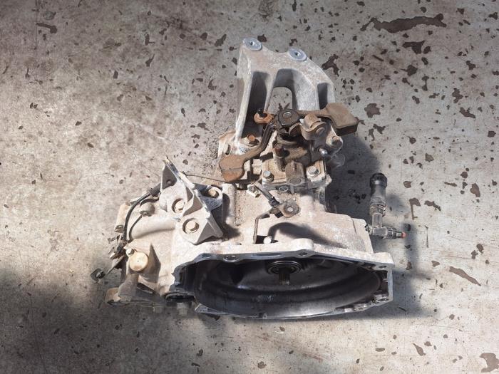Gebrauchte Getriebe Opel Karl 1.0 12V Preis auf Anfrage angeboten von Autodemontage Nijmegen