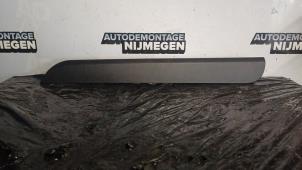 Usagé Bande décorative de tableau de bord Mercedes Citan (415.6) 1.5 108 CDI Prix sur demande proposé par Autodemontage Nijmegen