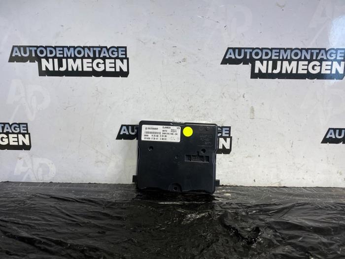 Używane Modul climatronic Renault Twingo III (AH) ZE R80 Cena na żądanie oferowane przez Autodemontage Nijmegen