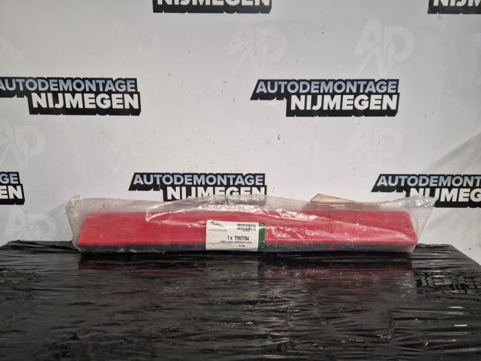 Nya Varningstriangel Jaguar XE 2.0 D E-Performance 16V Pris på förfrågan erbjuds av Autodemontage Nijmegen