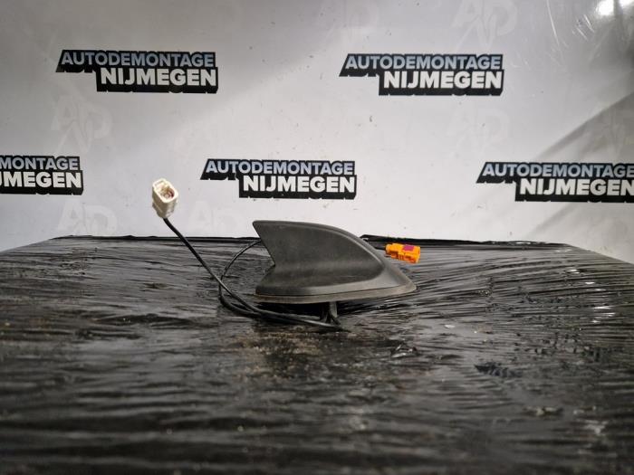 Używane Antena Peugeot 208 II (UB/UH/UP) 1.2 Vti 12V 82 Cena na żądanie oferowane przez Autodemontage Nijmegen