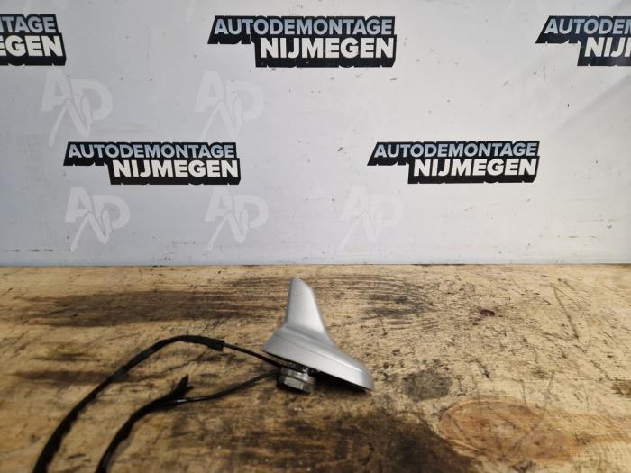 Używane Antena GPS Audi A5 Sportback (8TA) 2.0 TFSI 16V Quattro Cena na żądanie oferowane przez Autodemontage Nijmegen