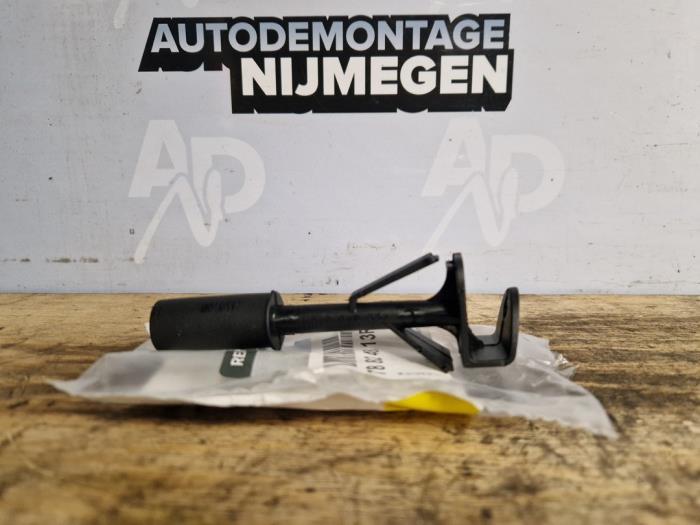 Nowe Rózne Renault Scénic IV (RFAJ) 1.2 TCE 115 16V Cena na żądanie oferowane przez Autodemontage Nijmegen