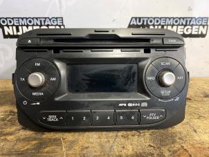 Usados Reproductor de CD y radio Kia Picanto (TA) 1.0 12V Precio de solicitud ofrecido por Autodemontage Nijmegen