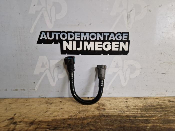 Gebrauchte Kraftstoffleitung Peugeot 208 I (CA/CC/CK/CL) 1.2 Vti 12V PureTech 82 Preis auf Anfrage angeboten von Autodemontage Nijmegen